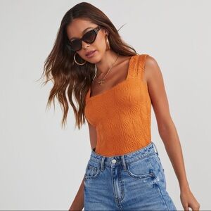Vici textured burnt orange tang top medium/large worn once